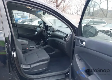 2019 Hyundai Tucson Sport z USA, uszkodzony, nr VIN KM8J3CAL3KU992924